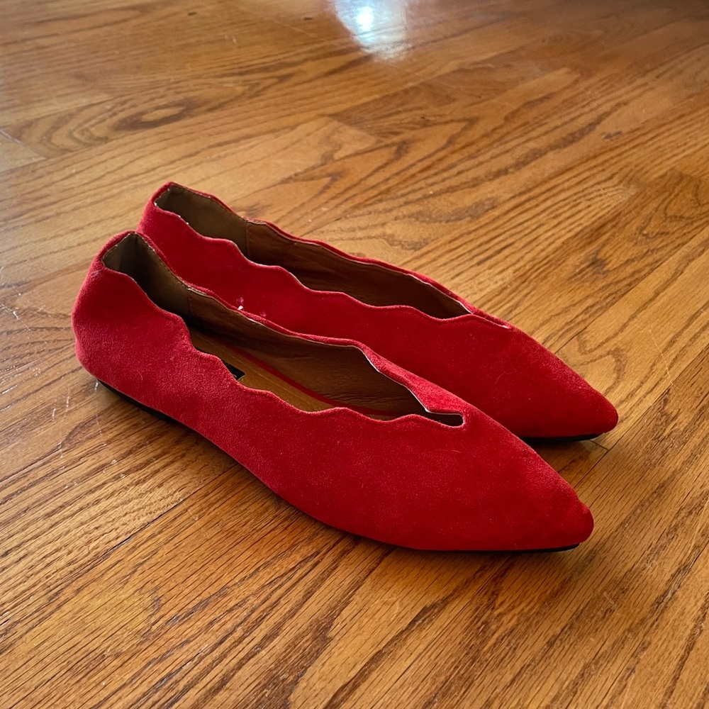 Red pointed toe flats - Picture 2 of 4